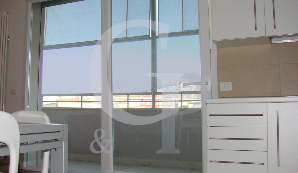 balcone vista mare gabicce appartamento vendita bilocale battisti